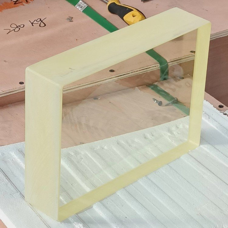 鄂尔多斯铅玻璃是什么材料做的